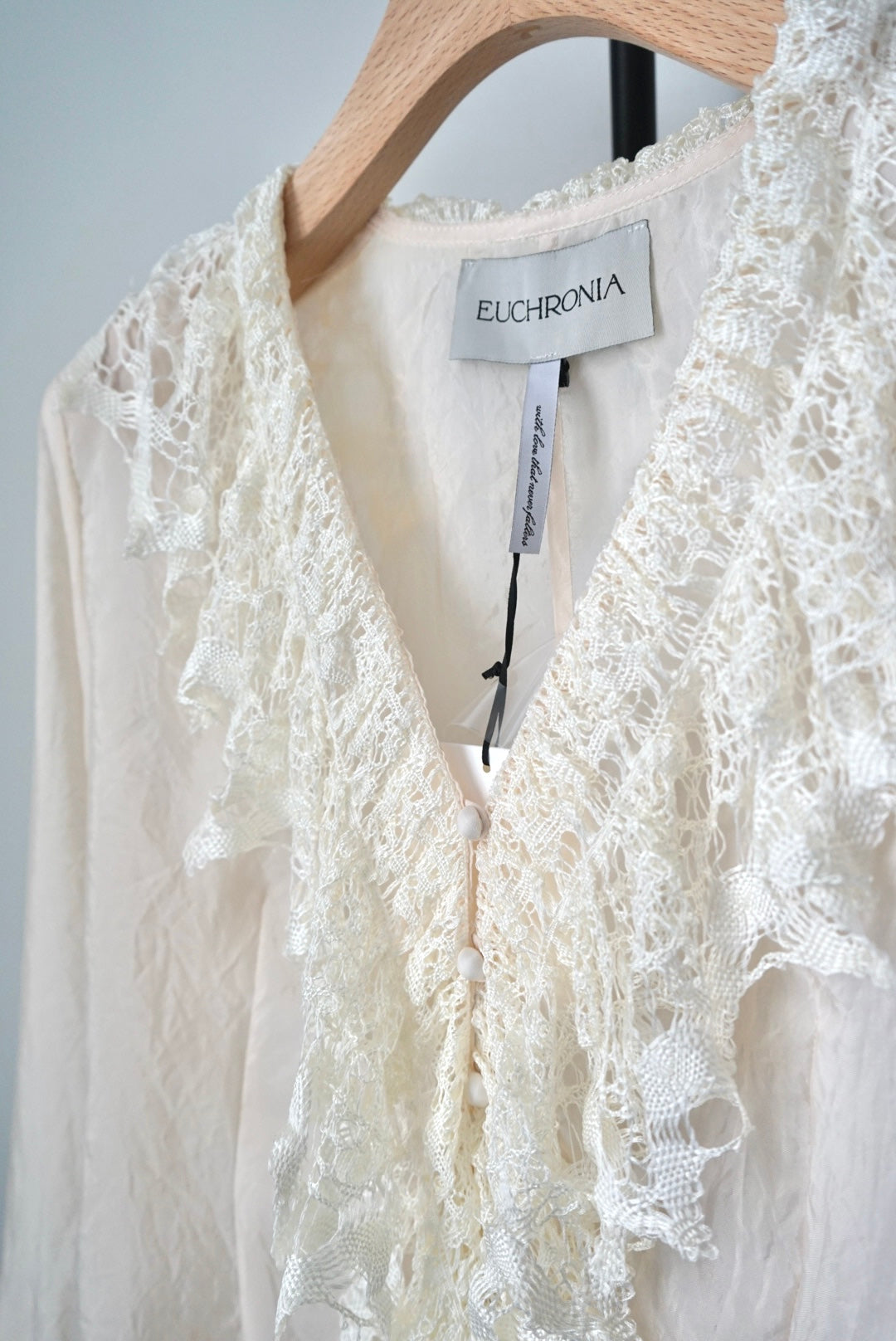 【EUCHRONIA】Original Torsion Lace Blouse -ivory-