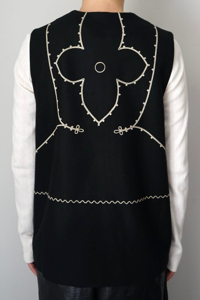 【NOHRA】Melton embroidered vest
