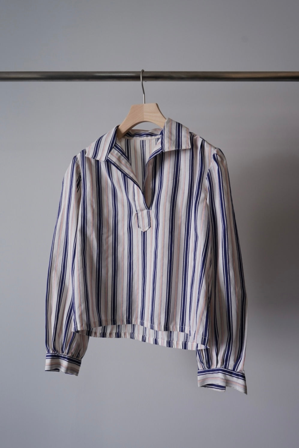 Stripe pullover shirt