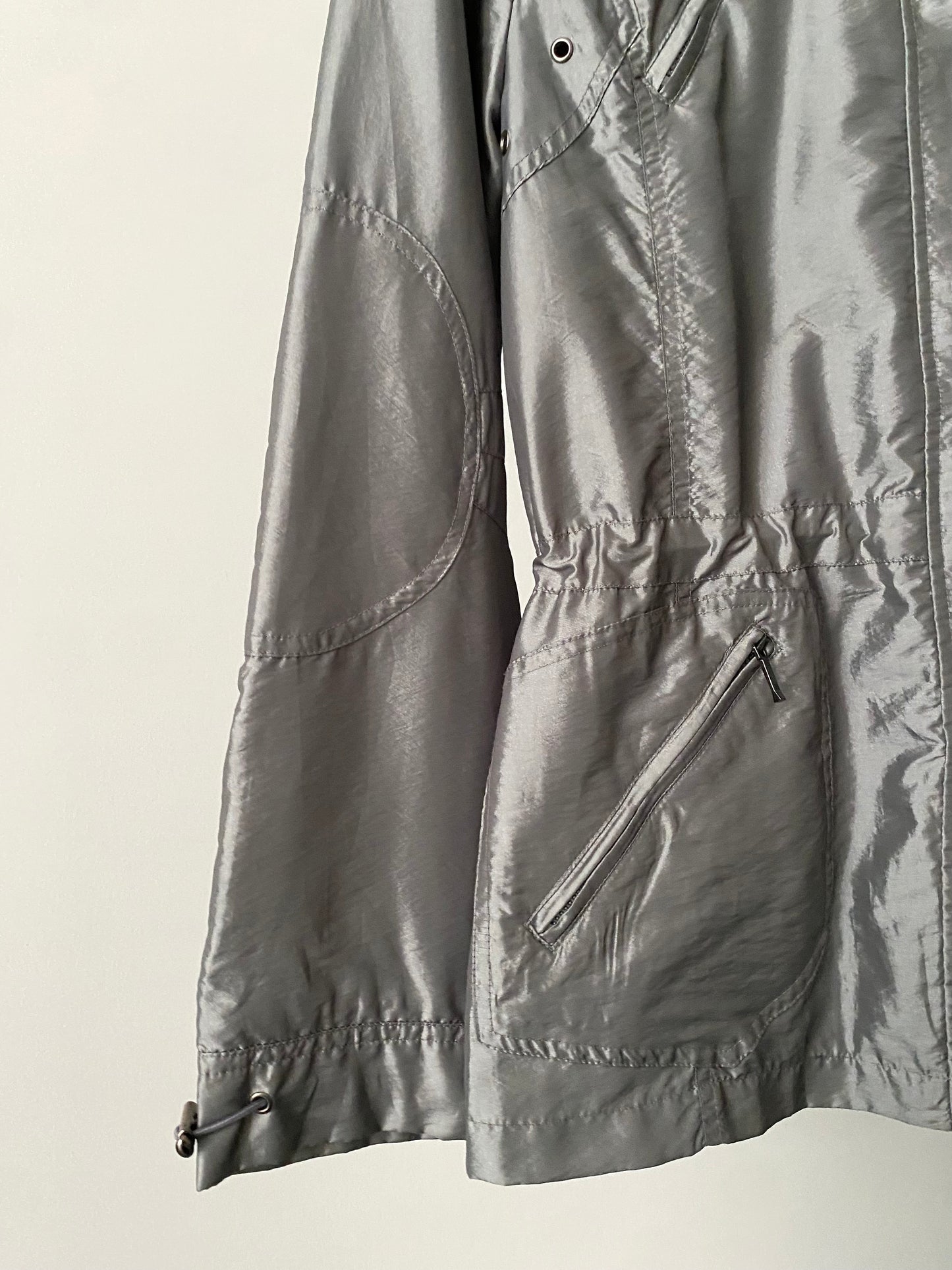 Metalic code adjuster jacket