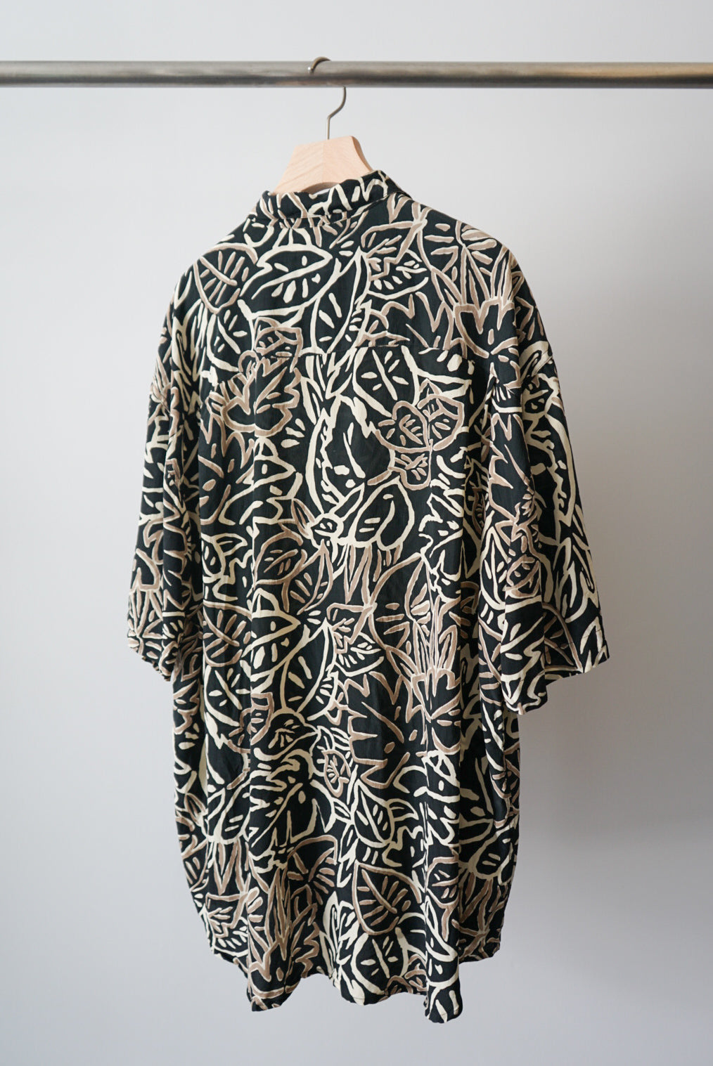 Paint pattern silk shirt