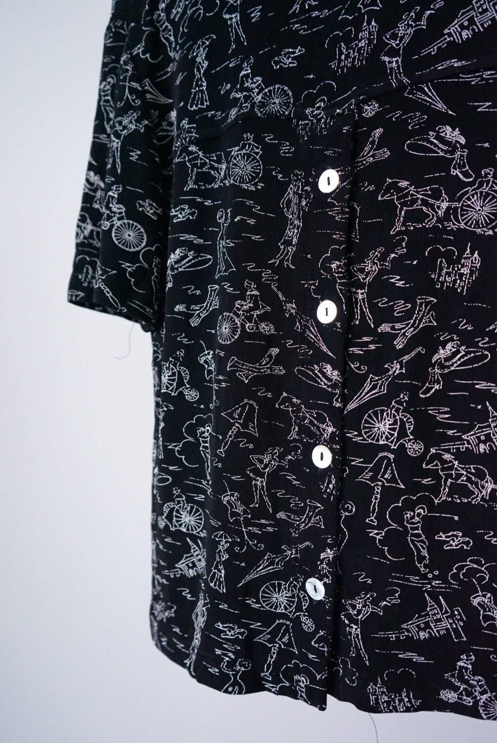 Retro print open collar shirt