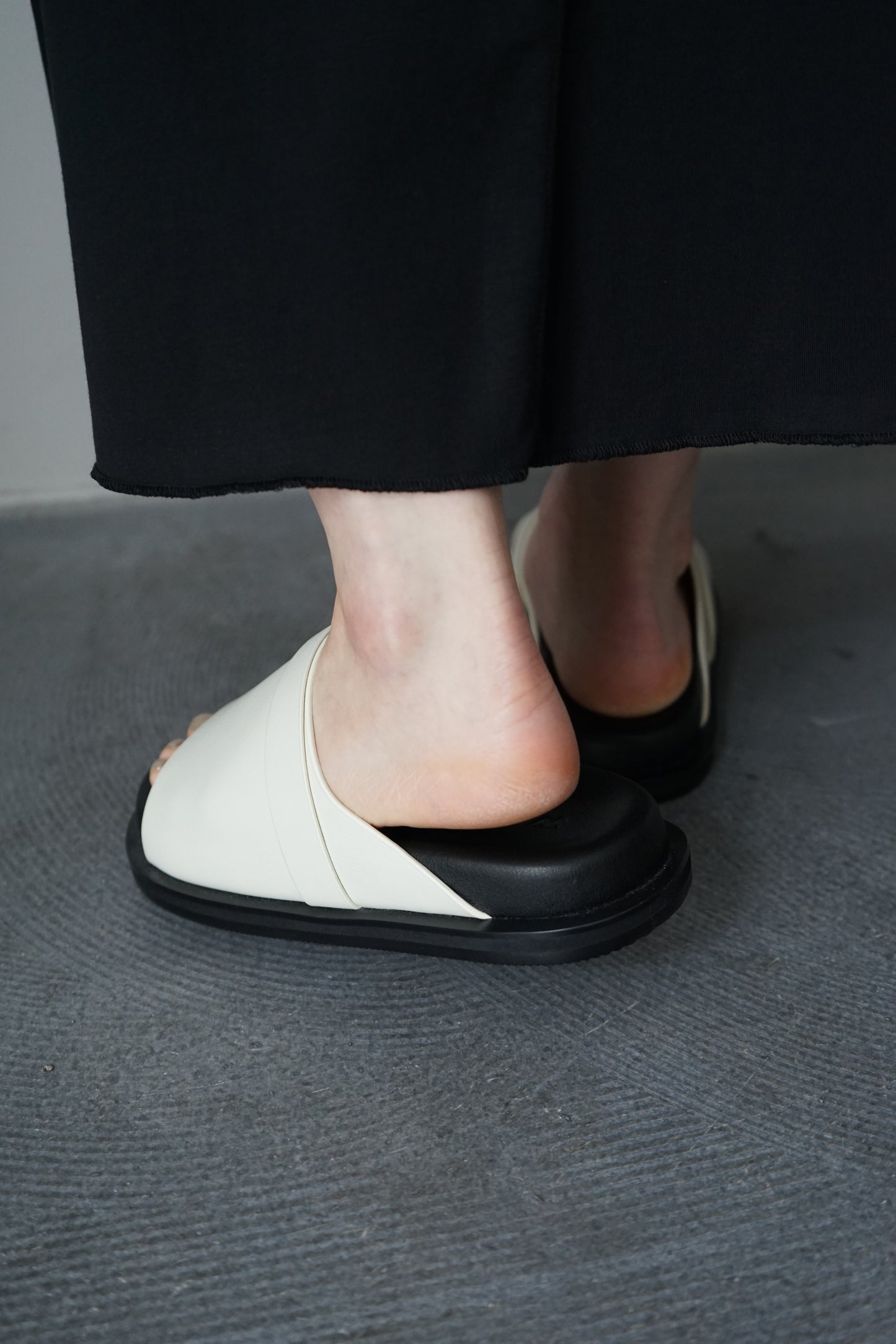 【Waa.studios】BUN SANDALS
