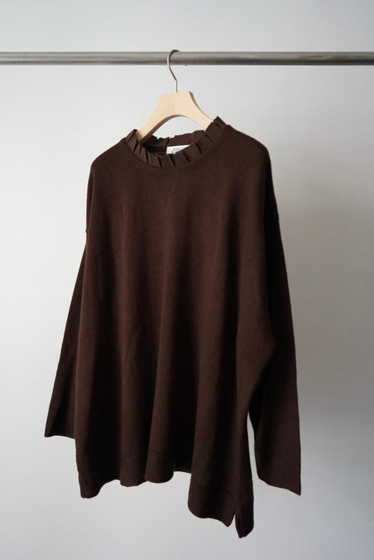 Pleated neck loose knit made in Italy