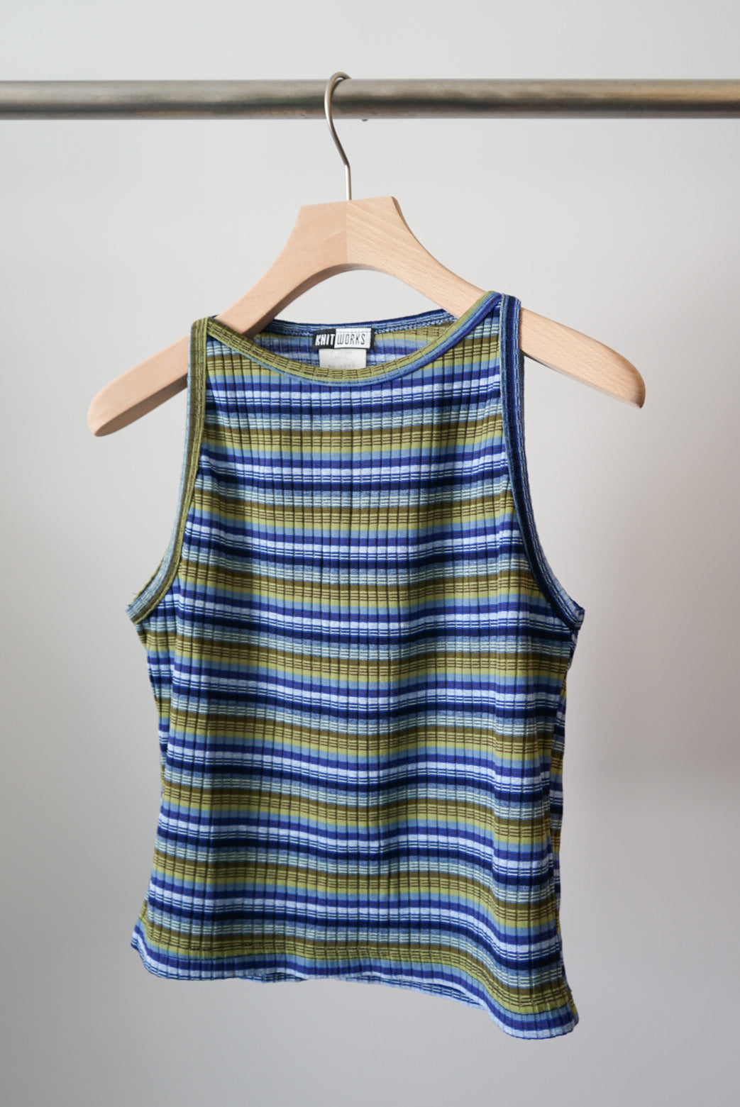 Multi color rib sleeveless top