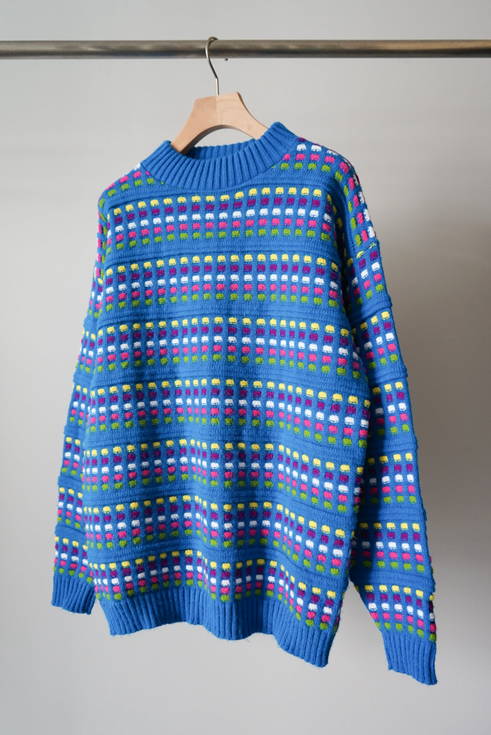 Colors mock neck knit