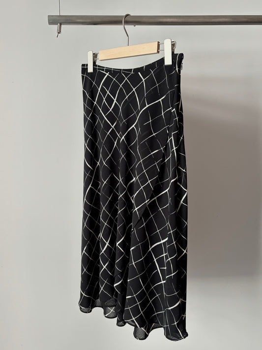 Layered design skirt