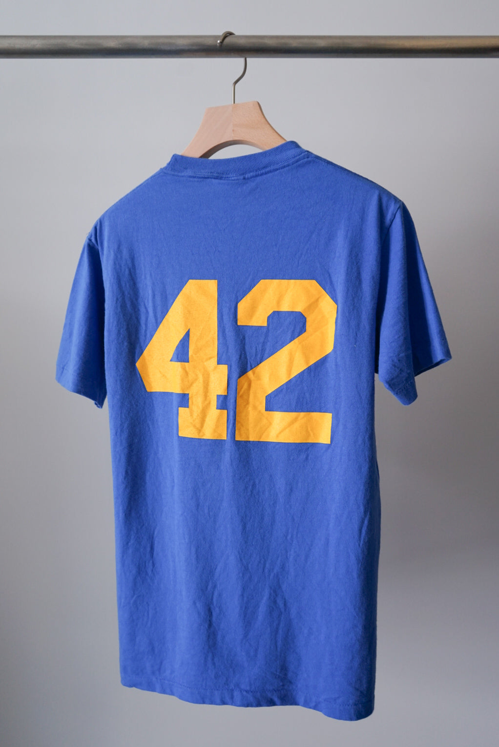 80's basketball numbering tee