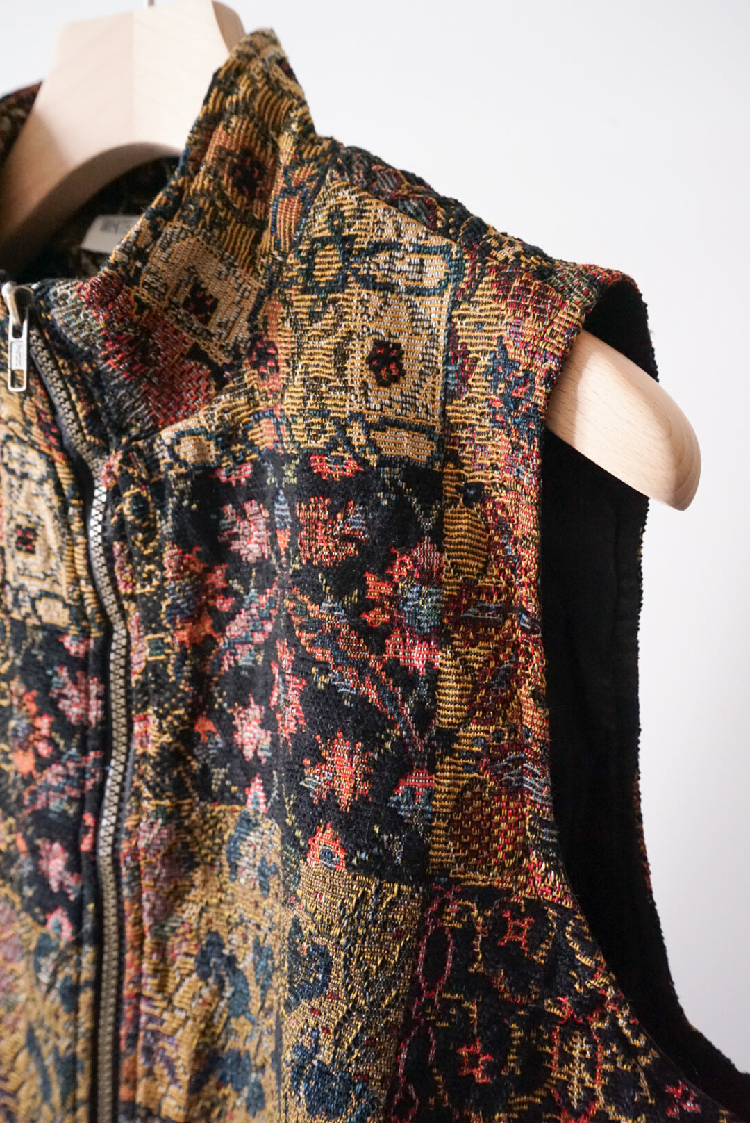 Jacquard vest