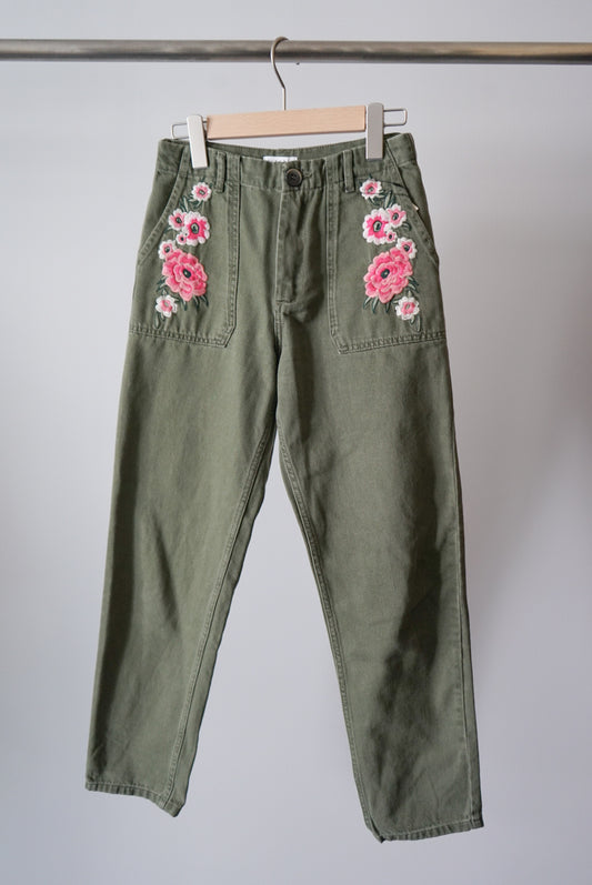 Flower embroidery pant