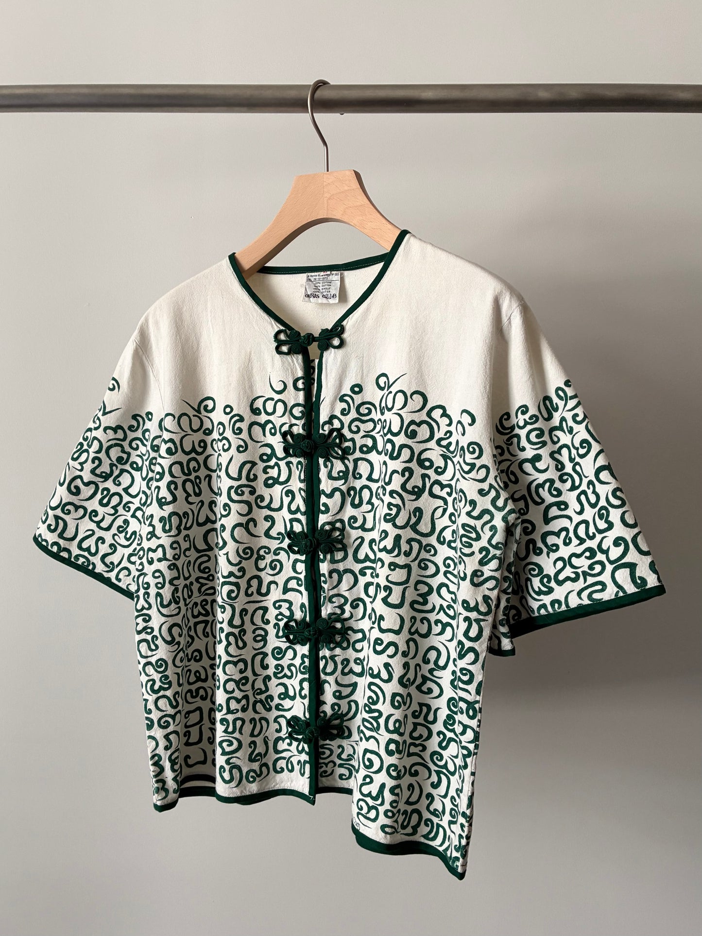 China buttons design shirt jacket