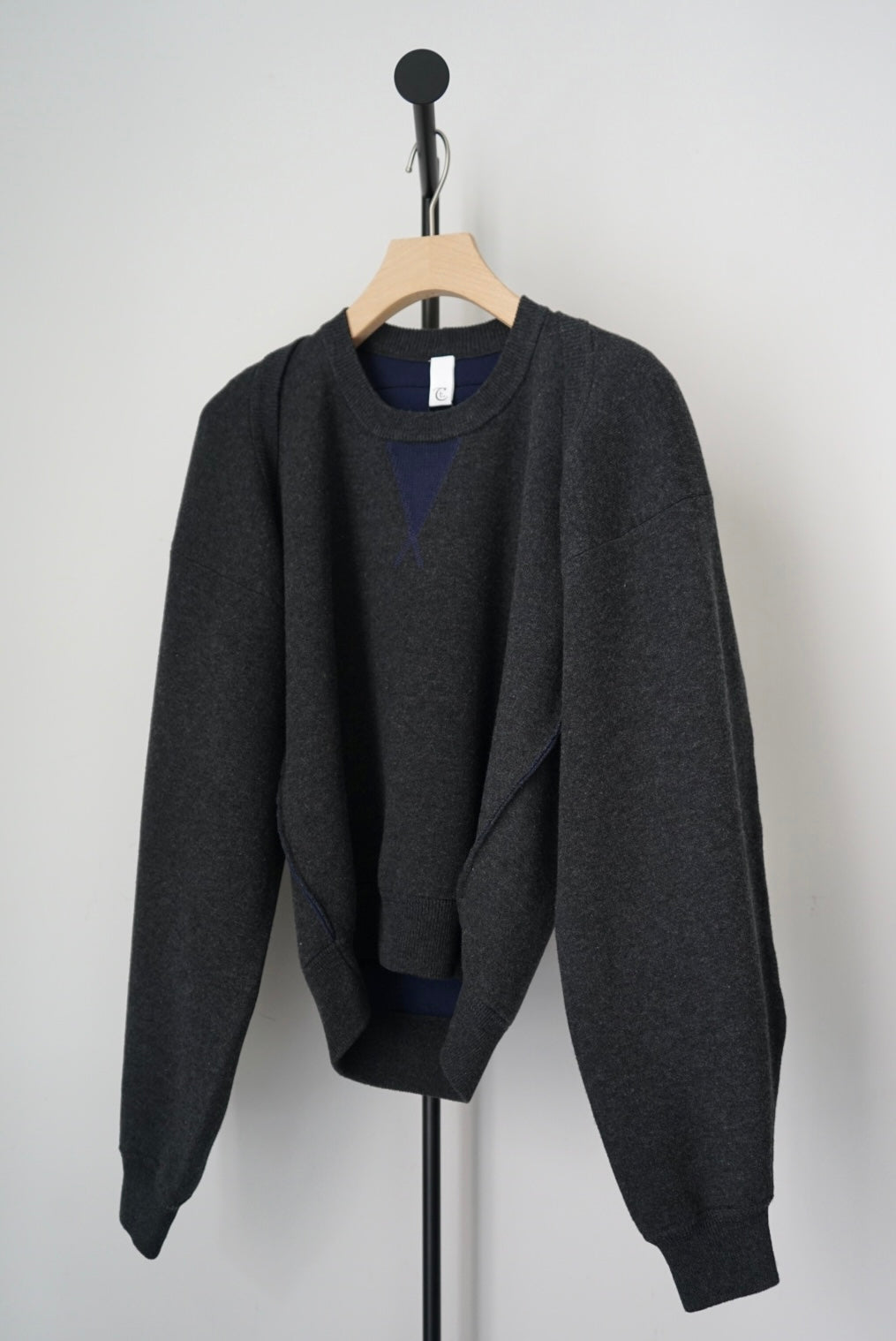 【tyn.TGOR】Saparate sweat -chacoal-