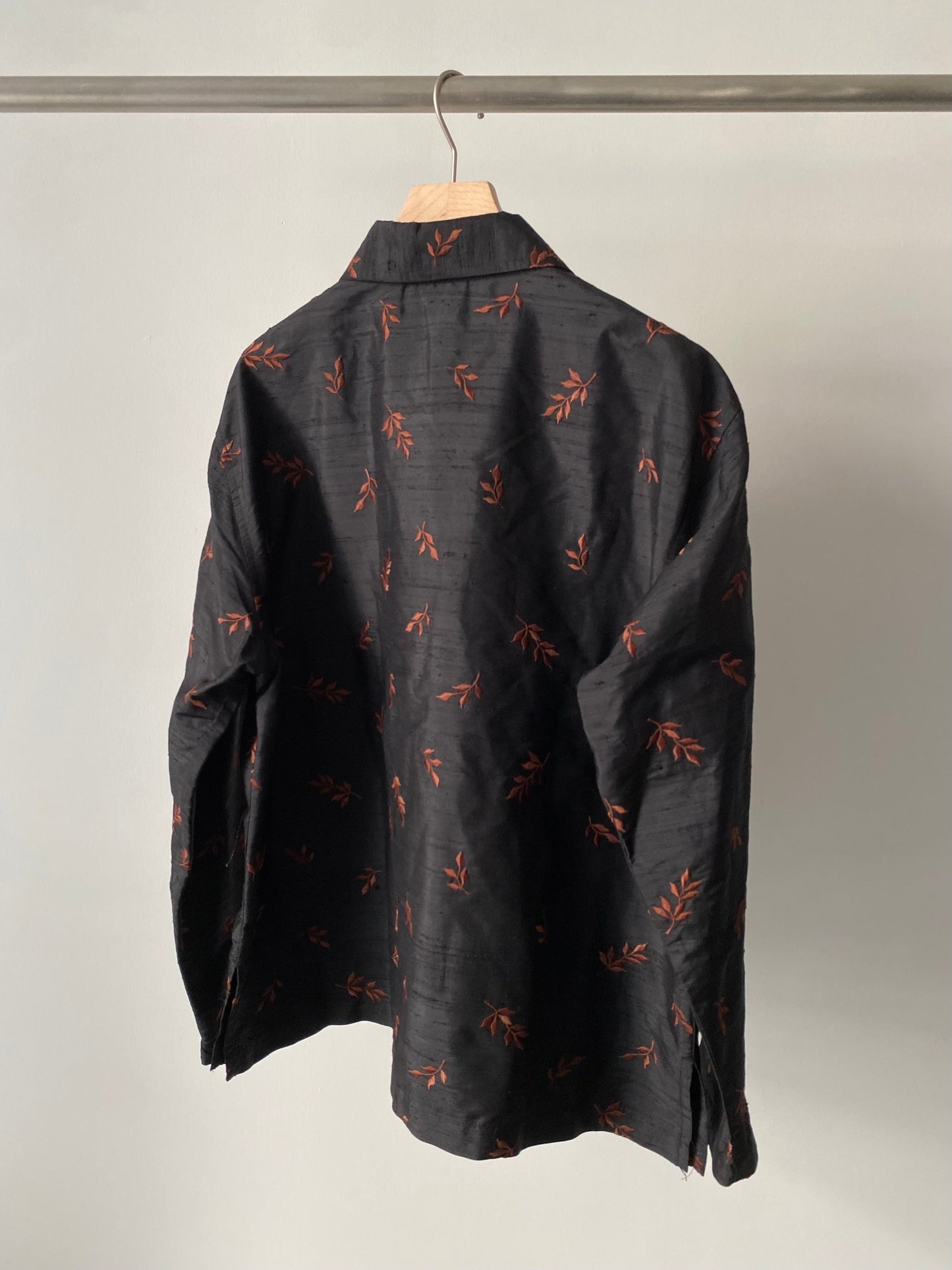 Embroidery silk jacket