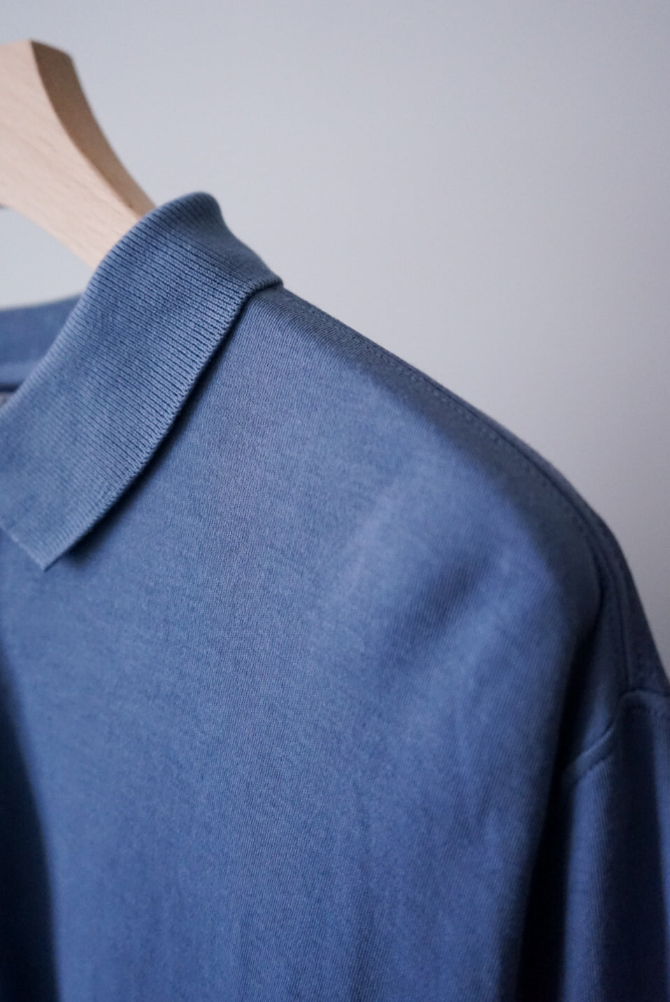 Smoky blue long polo