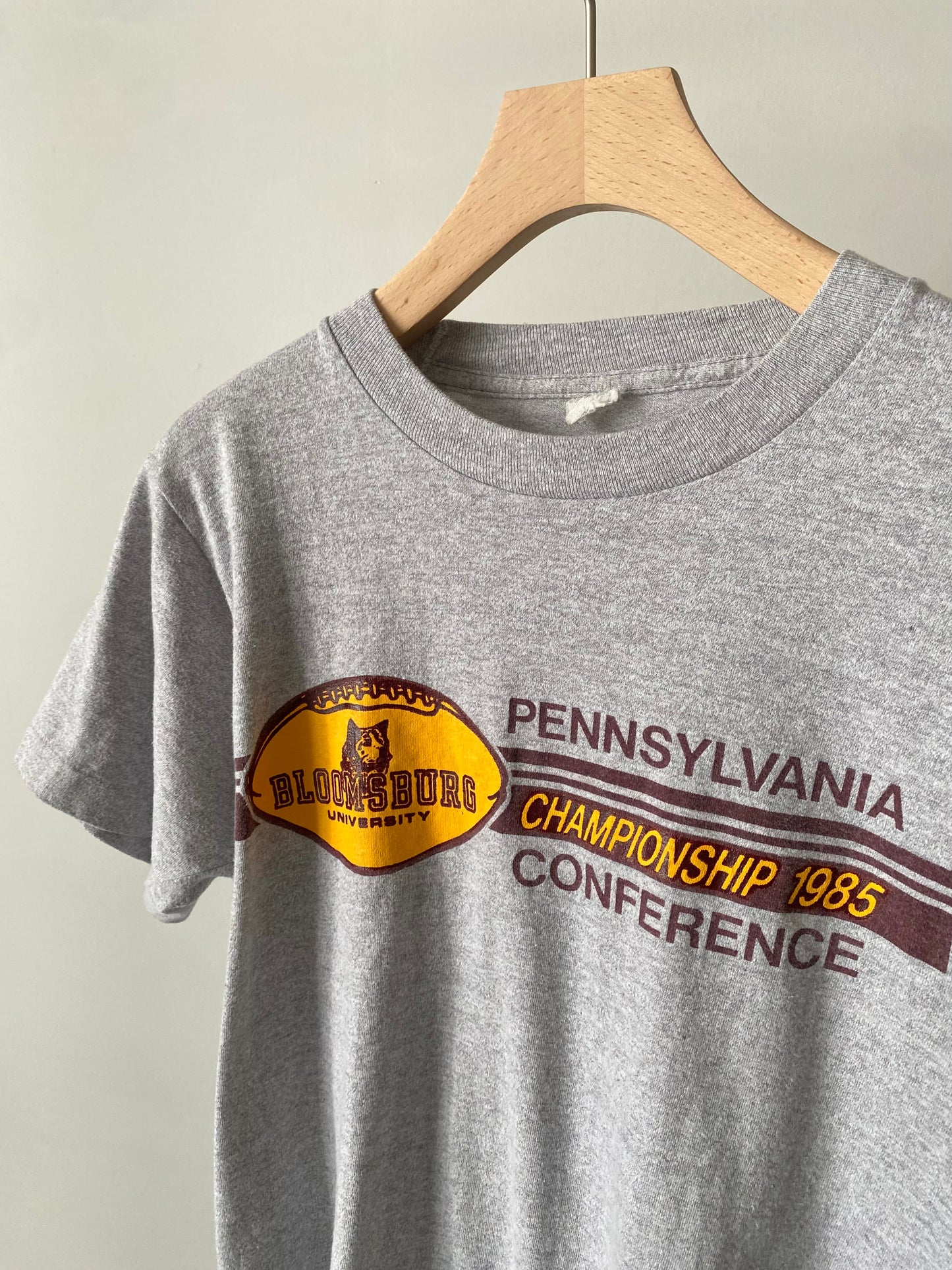 80's heather gray tee