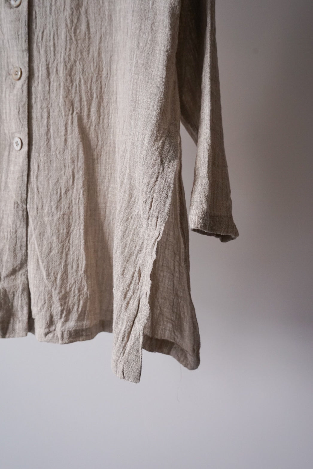 Slit linen long shirt